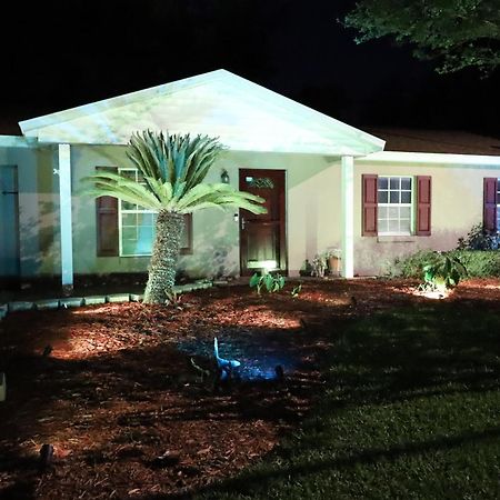 3 Bedrooms And Your Own Private Tiki Courtyard Homosassa Exterior photo